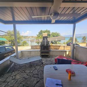 Otok Krk - kuća prvi red do mora