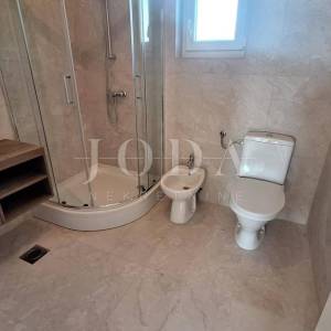 Otok Krk - kuća s bazenom