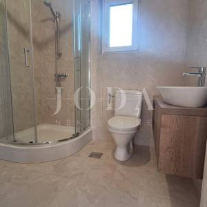 Otok Krk - kuća s bazenom