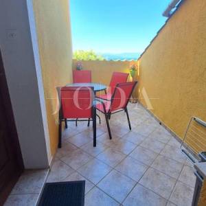 Otok Krk, Malinska, apartmanska kuća s pogledom na more