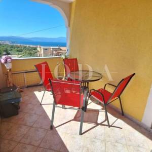 Otok Krk, Malinska, apartmanska kuća s pogledom na more