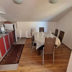 Otok Krk, Malinska, apartmanska kuća s pogledom na more