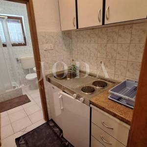 Otok Krk, Malinska, apartmanska kuća s pogledom na more