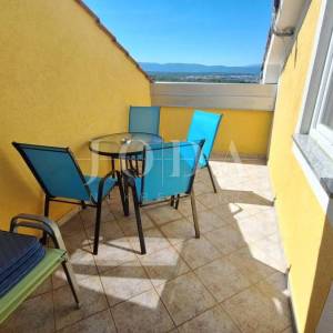 Otok Krk, Malinska, apartmanska kuća s pogledom na more