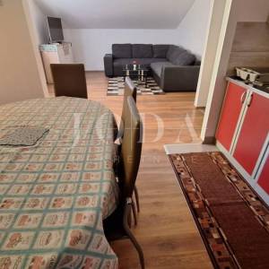Otok Krk, Malinska, apartmanska kuća s pogledom na more