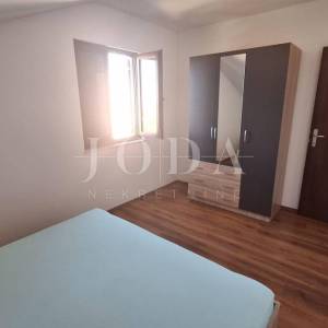 Otok Krk, Malinska, apartmanska kuća s pogledom na more