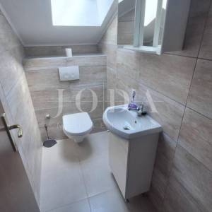 Otok Krk, Malinska, apartmanska kuća s pogledom na more