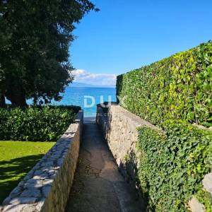 OTOK KRK, MALINSKA - Apartman s parkingom 30 m od mora