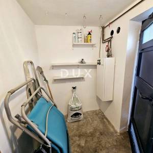 OTOK KRK, MALINSKA - Apartman s parkingom 30 m od mora