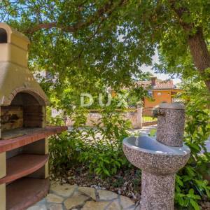 OTOK KRK, MALINSKA - Apartman sa okućnicom i parkingom