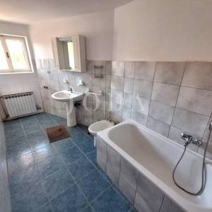 Otok Krk - odlična kuća s potencijalom na lijepoj lokaciji