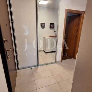 Otok Krk! Prostrani apartman 100 m do mora! 