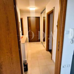 Otok Krk! Prostrani apartman 100 m do mora! 
