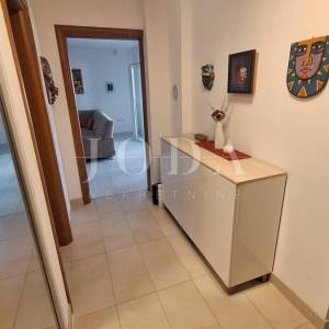 Otok Krk! Prostrani apartman 100 m do mora! 