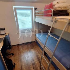 Otok Krk! Prostrani apartman 100 m do mora! 
