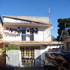 OTOK KRK, PUNAT - Kuća sa 2 apartmana 150 m od mora