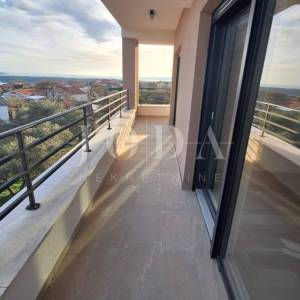 Otok Krk - villa s prekrasnim pogledom i bazenom