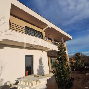 Otok Krk - villa s prekrasnim pogledom i bazenom
