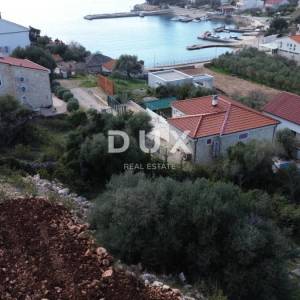 OTOK PAG, JAKIŠNICA - luksuzni 2s+db stan na top lokaciji
