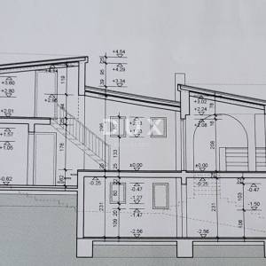 OTOK PAG, KOŠLJUN - obiteljska kuća uz more