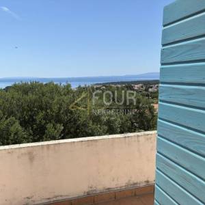 Otok Rab, Banjol, 46.30m2, stan s balkonom, pogled na more