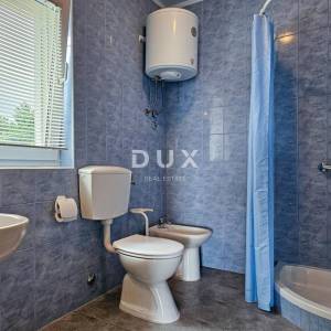 OTOK RAB, BARBAT - Kuća na odličnoj lokaciji 100 m od mora