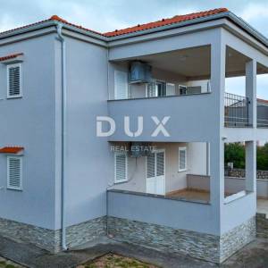 OTOK RAB, BARBAT - Kuća na odličnoj lokaciji 100 m od mora