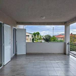 OTOK RAB, BARBAT - Kuća na odličnoj lokaciji 100 m od mora