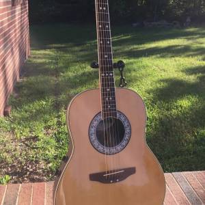 Ovation Celebrity gitara