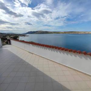 Pag,  Vidalići, kuća sa 6 apartmana, s pogledom na more!