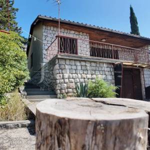 Parcela od 1058m2 100m od mora