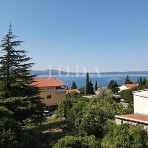 Parcela od 1058m2 100m od mora