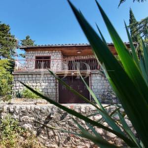 Parcela od 1058m2 100m od mora