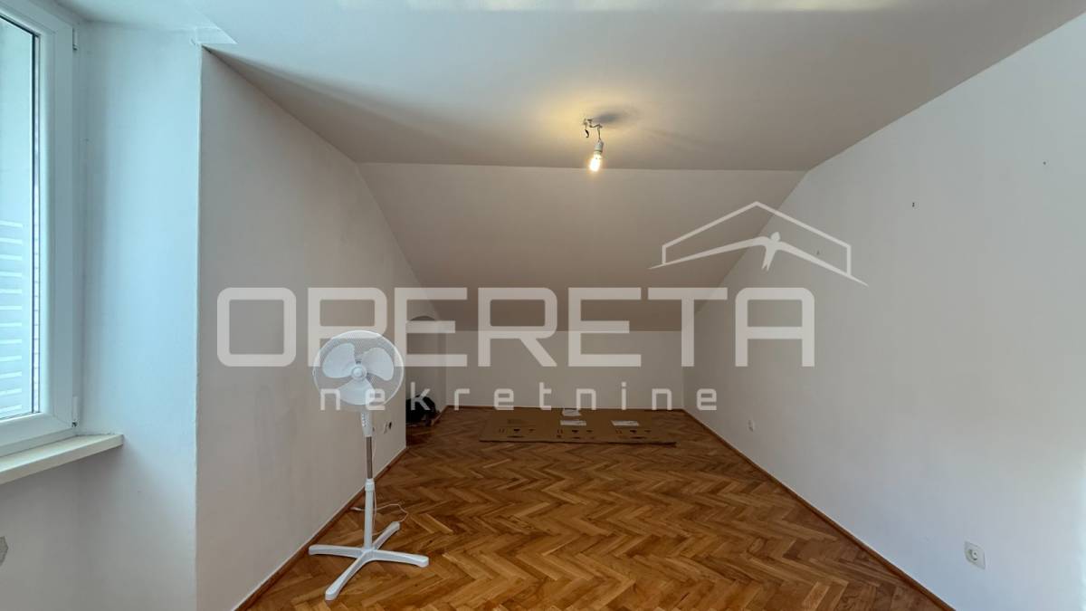 Peterosobni stan u centru Rijeke – odlična investicija!