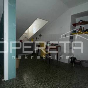 Peterosobni stan u centru Rijeke – odlična investicija!