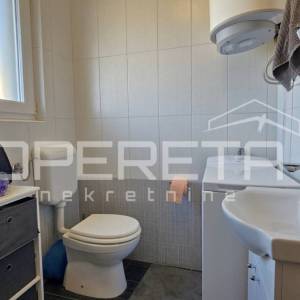 Petrčane – jednosoban apartman s balkonom, 200 m od mora