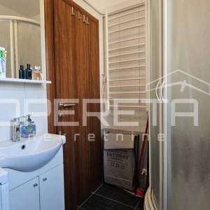 Petrčane – jednosoban apartman s balkonom, 200 m od mora