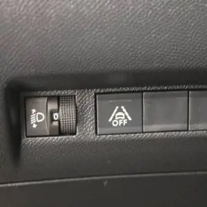 Peugeot 208 1.2 Puretech *LED, NAVIGACIJA*