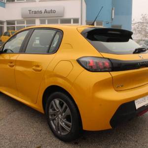 Peugeot 208 1.2 Puretech *LED, NAVIGACIJA*