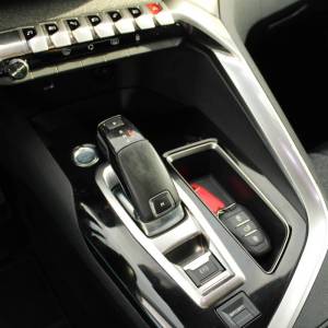 Peugeot 3008 1.5 HDi AUTOMATIK Allure *NAVIGACIJA, KAMERA*