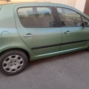 PEUGEOT 307