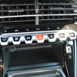 Peugoet 2008 1.2 Puretech AUTOMATIK GT *LED, NAVIGACIJA, KAMERA*