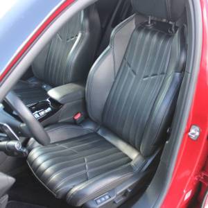 Peugoet 2008 1.2 Puretech AUTOMATIK GT *LED, NAVIGACIJA, KAMERA*