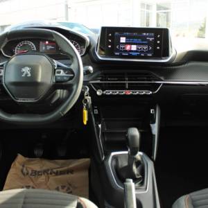 Peugoet 208 1.2 Puretech *LED, NAVIGACIJA*