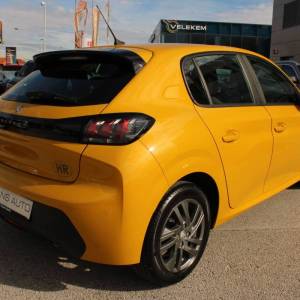 Peugoet 208 1.2 Puretech *LED, NAVIGACIJA*