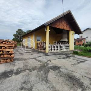 Pisarovina/Bratina 7-sobna obiteljska kuća 589 m2 BEZ PROVIZIJE