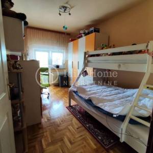 Pisarovina/Bratina 7-sobna obiteljska kuća 589 m2 BEZ PROVIZIJE
