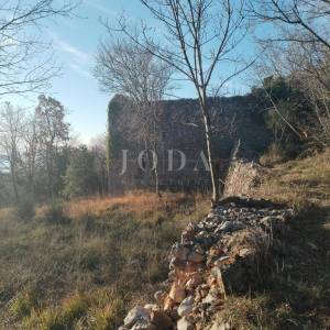 Plomin, okolica, dvije ruševine sa očaravajućim pogledom na more