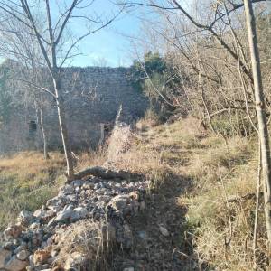 Plomin, okolica, dvije ruševine sa očaravajućim pogledom na more