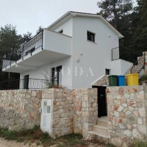 Plomin, okolica, kuća sa pogledom na more